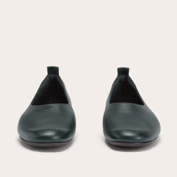 NIB Everlane Day Glove Flats in Scarab (dark green) - Picture 4 of 5
